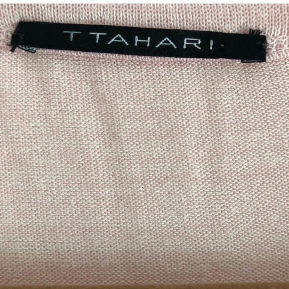T TAHARI Short Sleeve V-Neck Rayon Blend Jersey Top, Pink, Medium, NWT - Picture 6 of 8